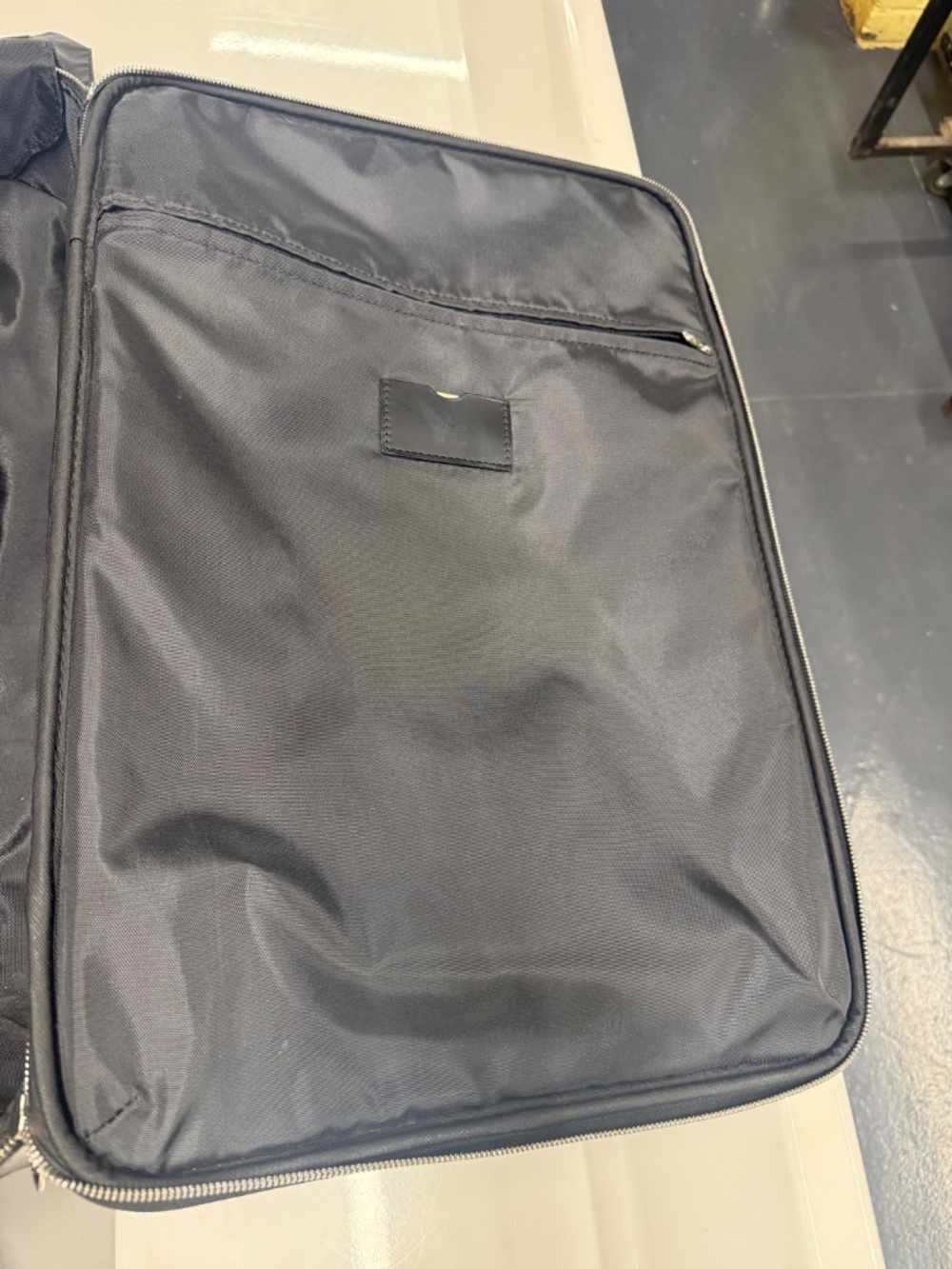 Louis Vuitton Taiga Pegase 55 - Picture 15 of 16